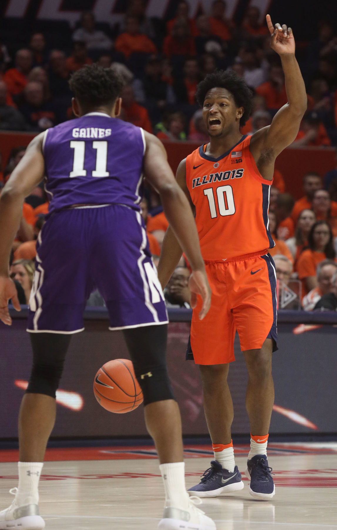 Illinois vs Northwestern 21 3.3.19.jpg